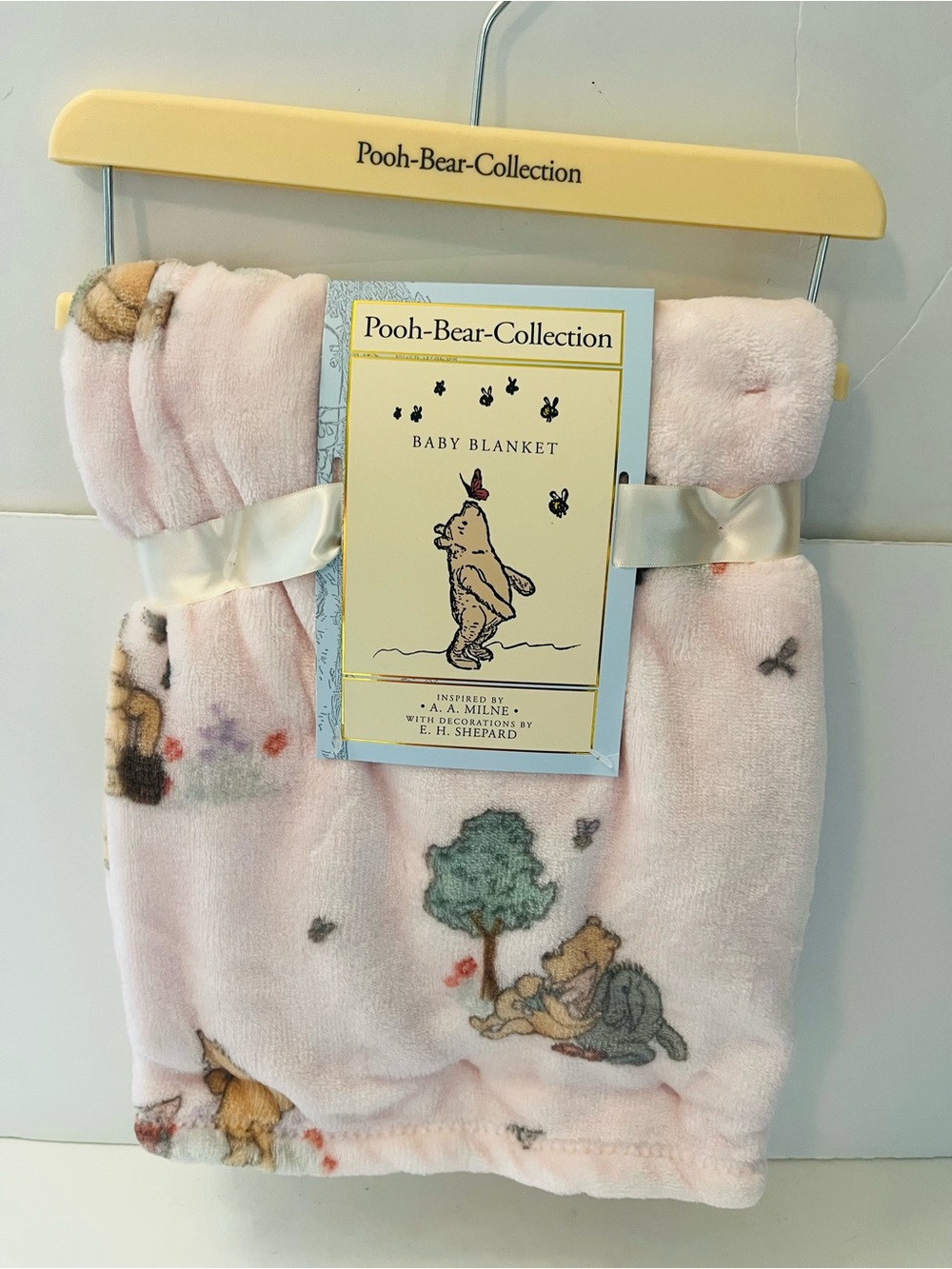 Winnie the Pooh Bear Collection Pink Baby Blanket Eeyore Piglet Trees Honey